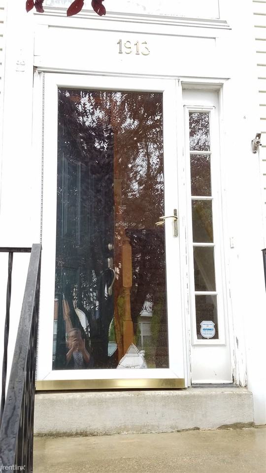 1913 Fieldstone Way - Photo 3 of 32