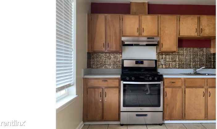 109 Aisquith St - Photo 2 of 19