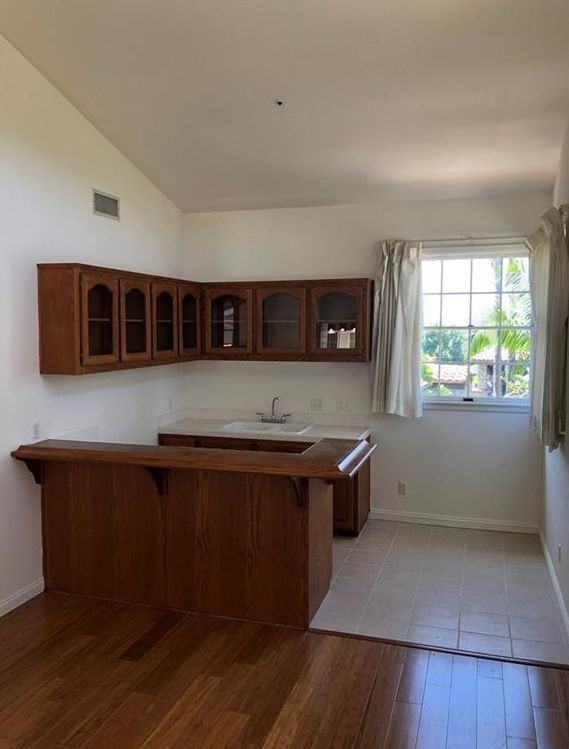 1410 Peppertree Dr - Photo 2 of 6