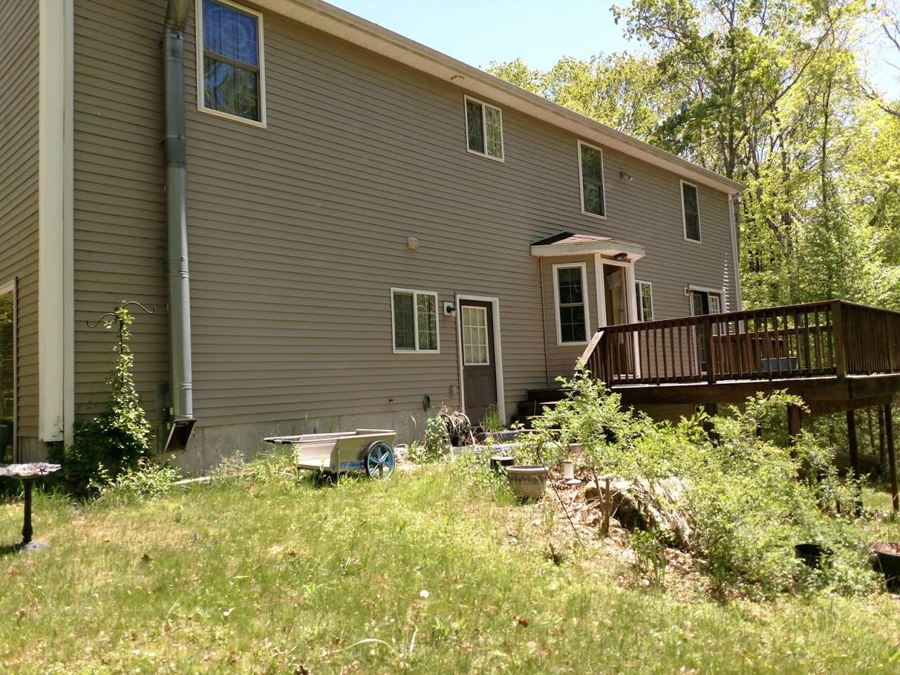 317 Tomaquag Road - Photo 2 of 17