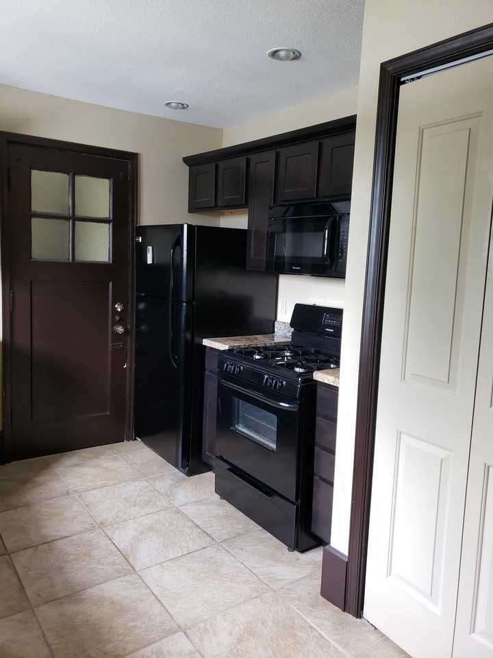 2621 North Harrison Street #3 - Photo 2 of 8