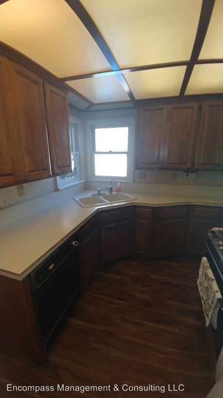 1430 Fairmount Ave S - Photo 3 of 21