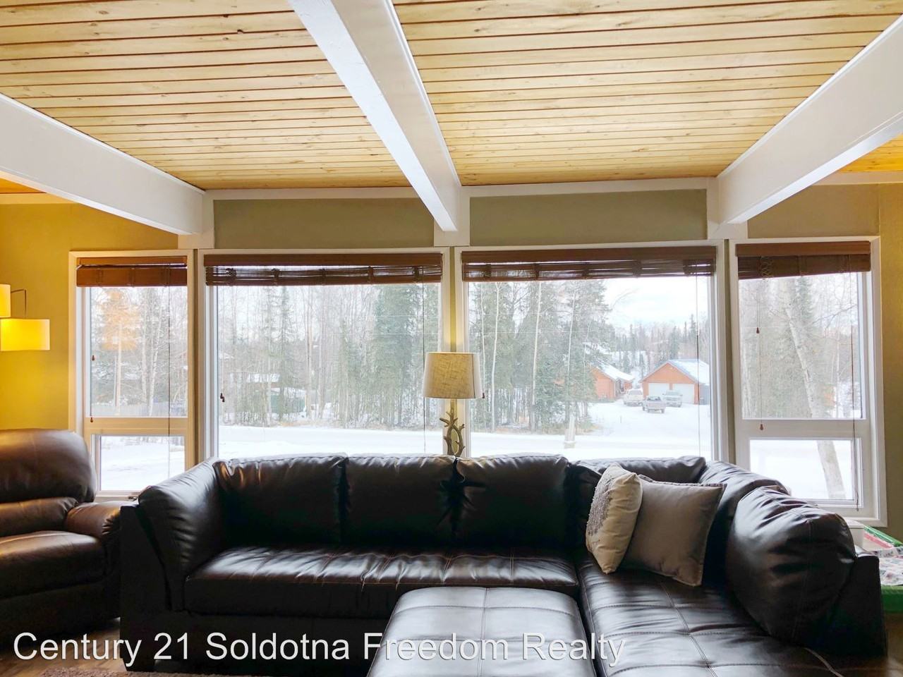 37877 Rainbow Drive - Photo 3 of 38