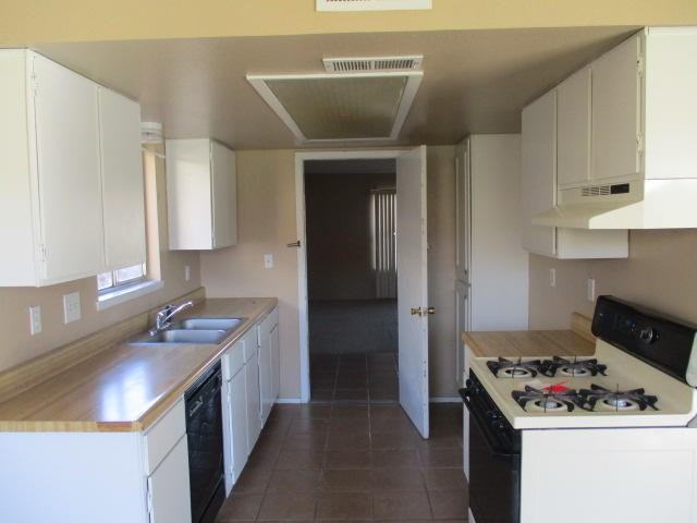 1511 Bert Green - Photo 2 of 11