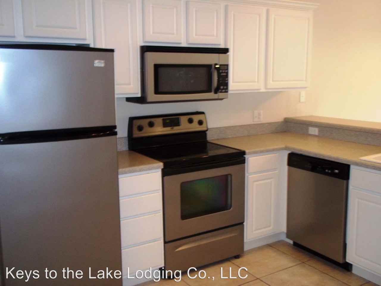 138 Oak Harbor Dr. #3E - Photo 2 of 10