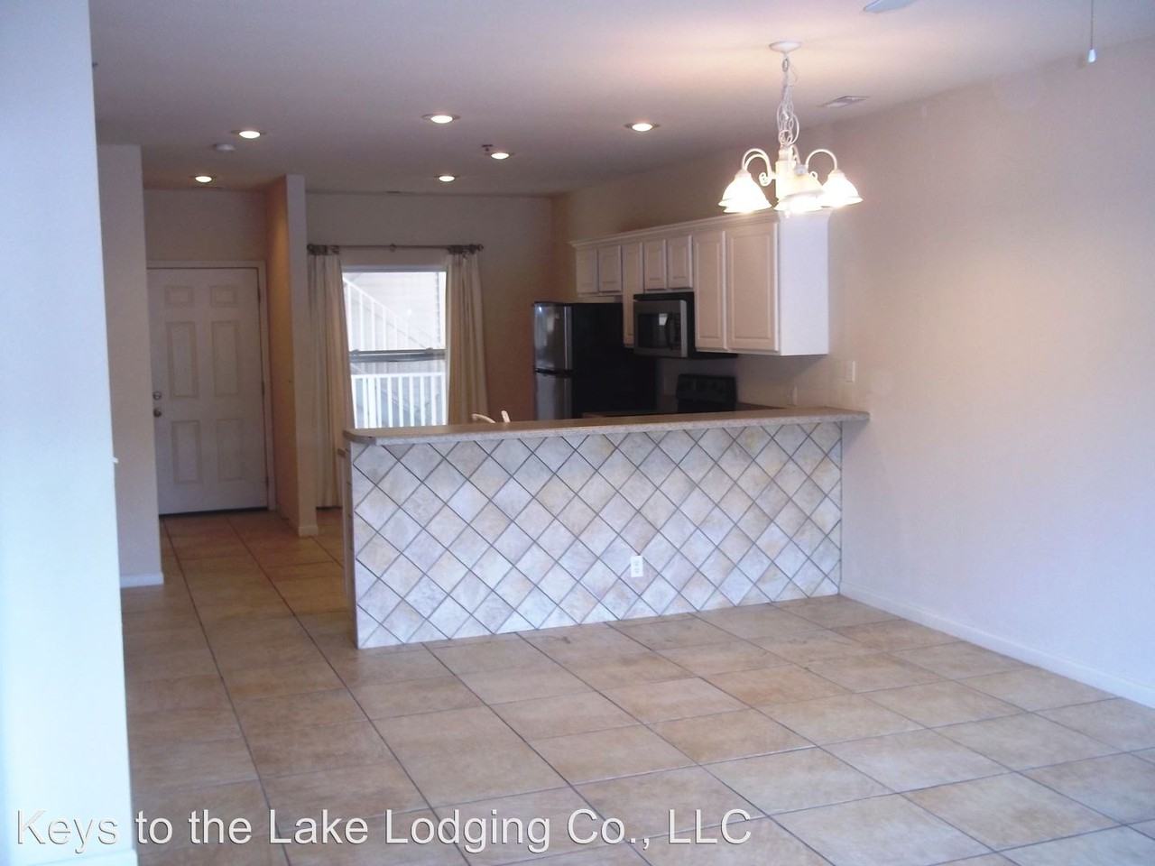 138 Oak Harbor Dr. #3E - Photo 3 of 10