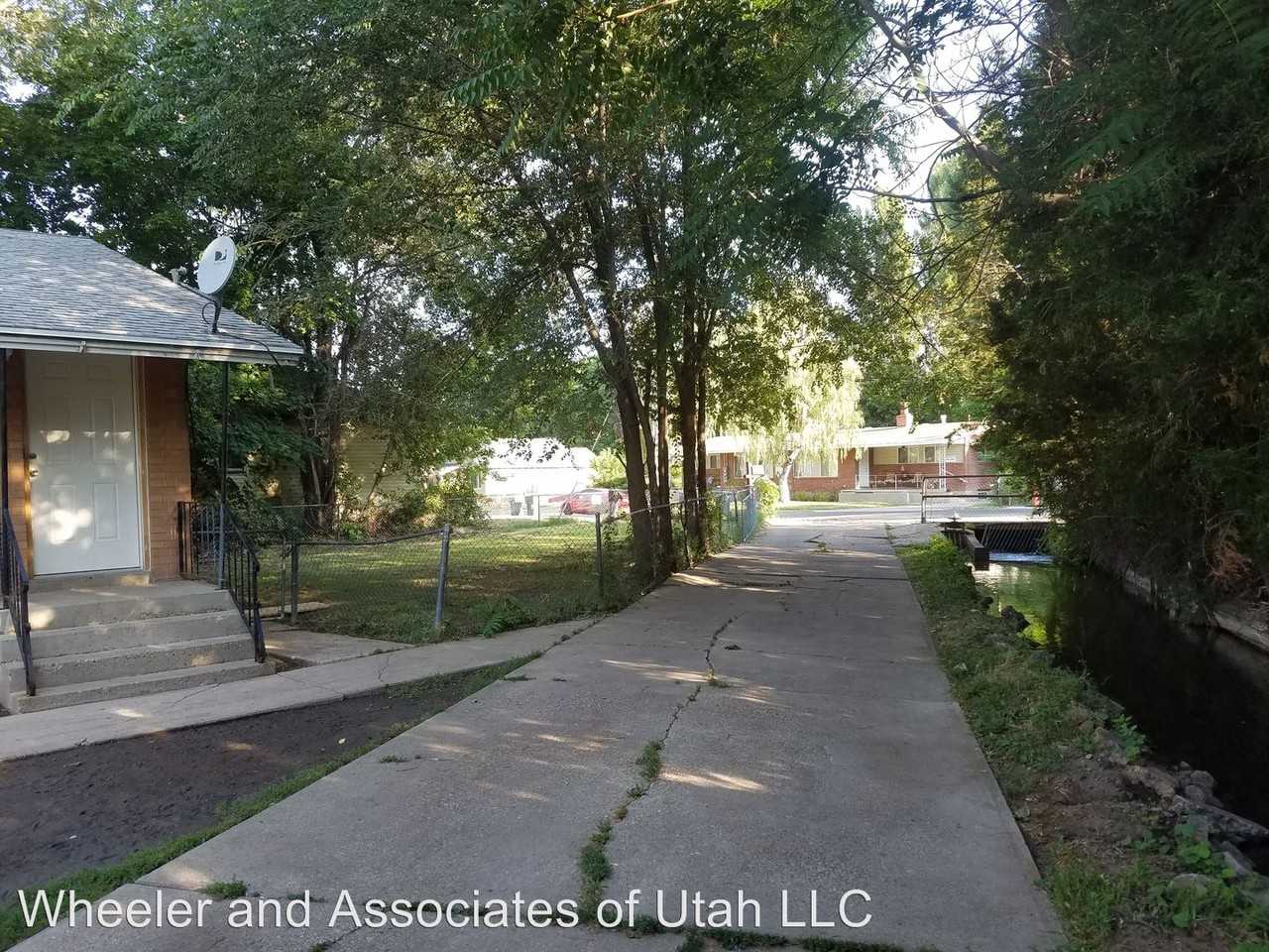 609 8th St. - Photo 2 of 13