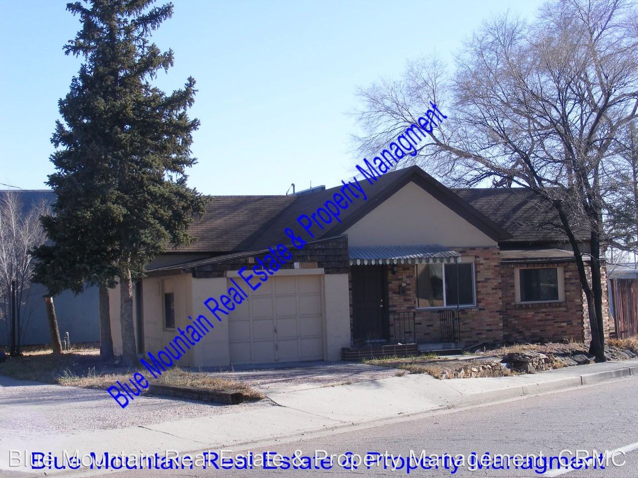 209 S Limit Street - Photo 2 of 8