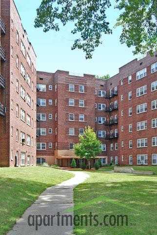 775 North Broad Street Apartments - Photo 3 of 18