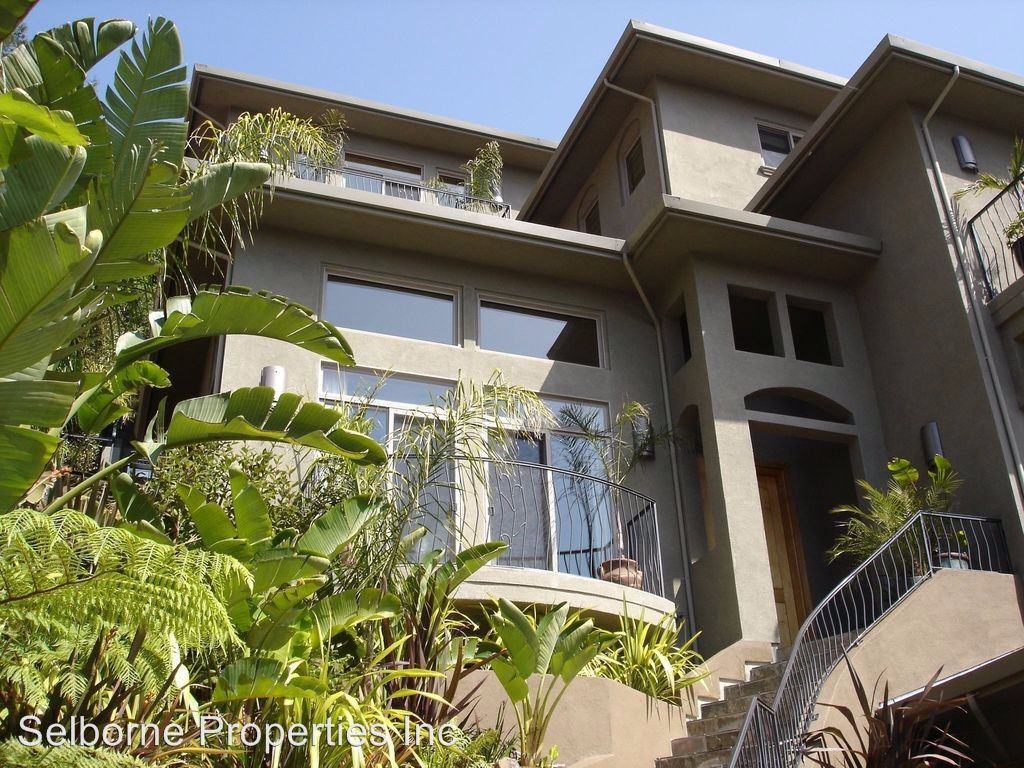 6919 Bristol Dr - Photo 2 of 10