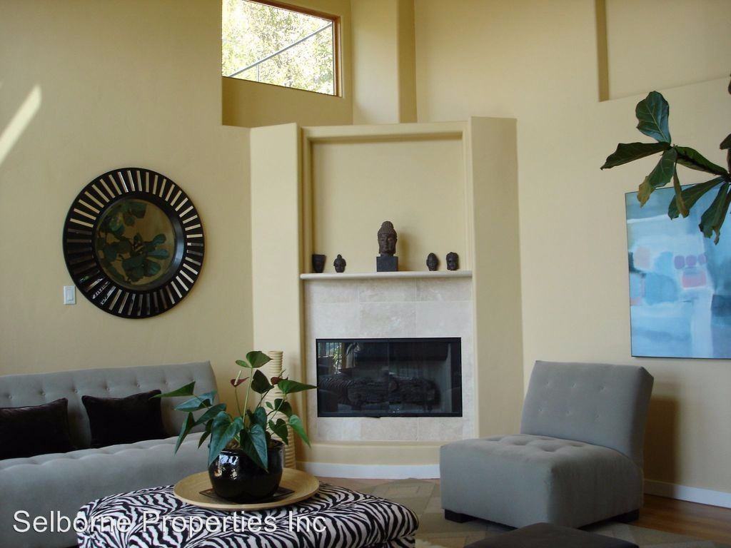 6919 Bristol Dr - Photo 3 of 10