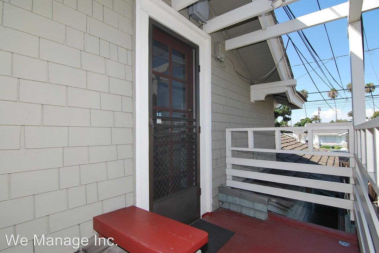 206 Temple Ave - Photo 2 of 11