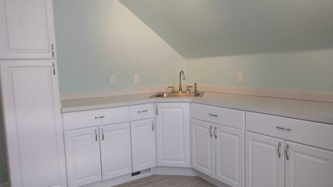 946 Pine Ave NW - Photo 2 of 10