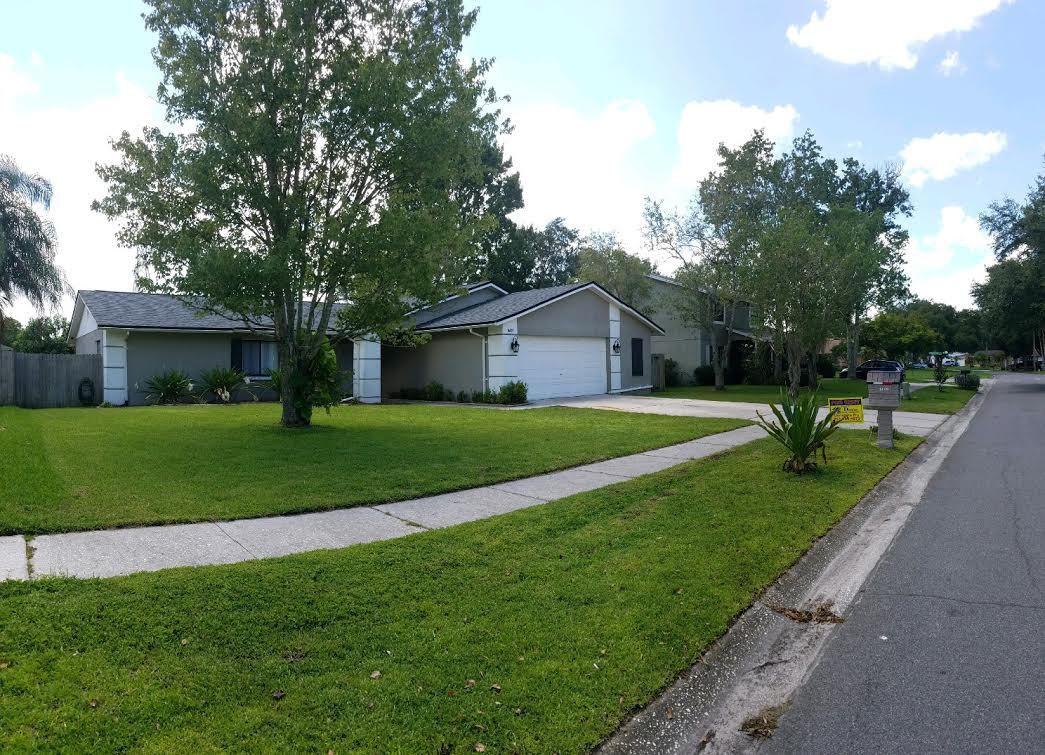 16009 Marshfield Dr - Photo 3 of 42