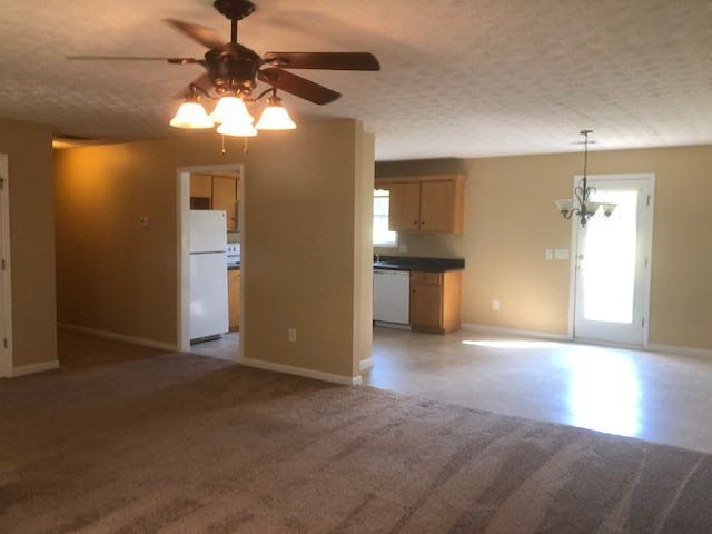 484 Midway Rd - Photo 3 of 14