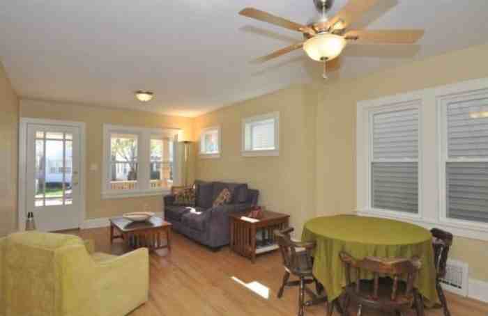 3325 North Pierce Street - Photo 2 of 17