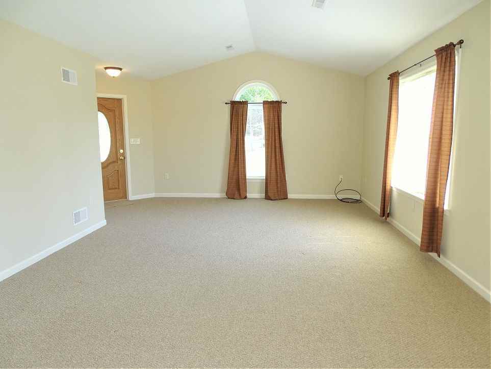 209 Forget Me Not Drive - Photo 2 of 19