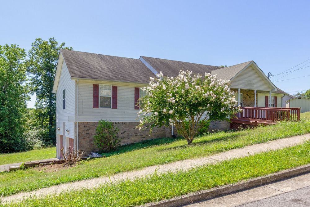 4817 Highlander Cove - Photo 3 of 28