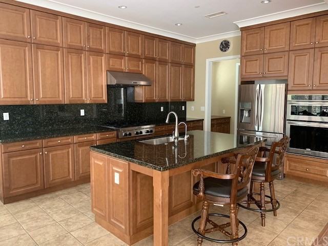 73 Bloomington - Photo 3 of 18