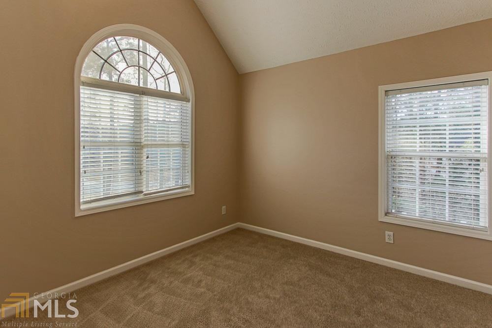 170 Kensington Dr - Photo 3 of 24