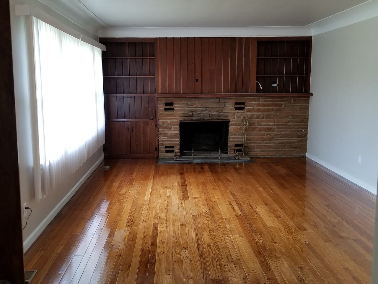 210 council ave - Photo 2 of 10