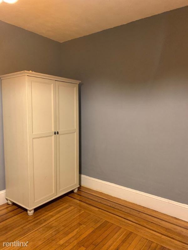 16 Knight St 1 - Photo 2 of 21