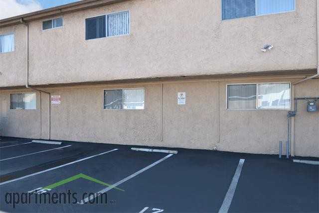 Diamond Head Apartments - Photo 3 of 9