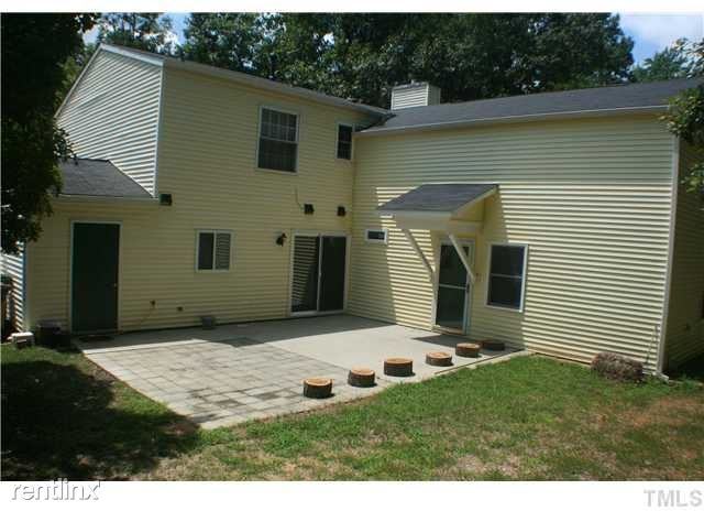 105 Trinity Woods Dr - Photo 2 of 13