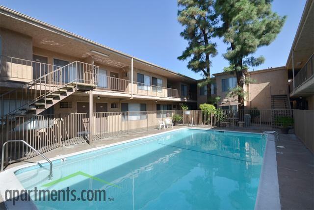 Diamond Head Apartments - Photo 2 of 9