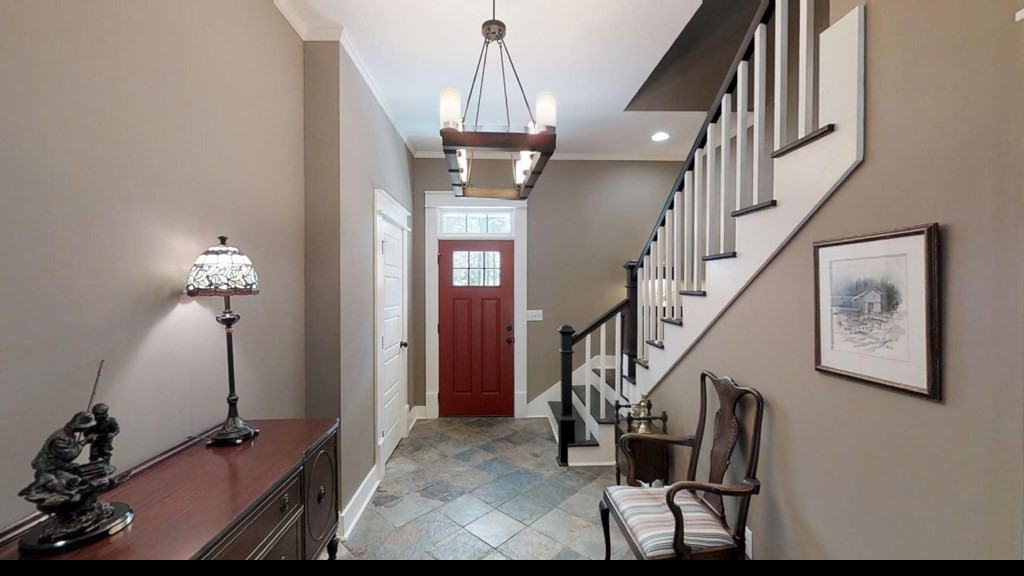 185 Creekridge Drive - Photo 2 of 46