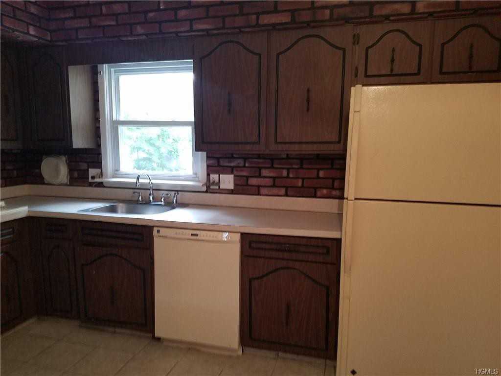 227 South Grant Avenue - Photo 3 of 18