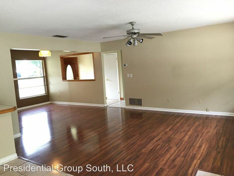 2647 Derbyshire Rd - Photo 3 of 14