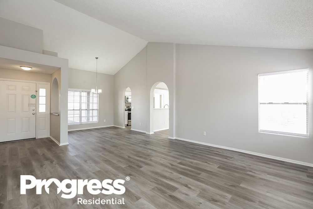 8438 W Corrine Dr - Photo 3 of 16