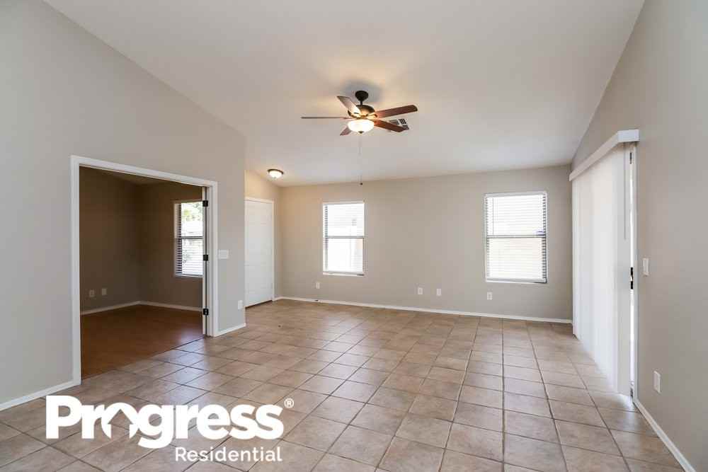 8125 W Preston Ln - Photo 3 of 21