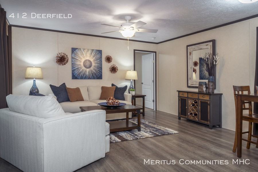 412 Deerfield - Photo 2 of 7