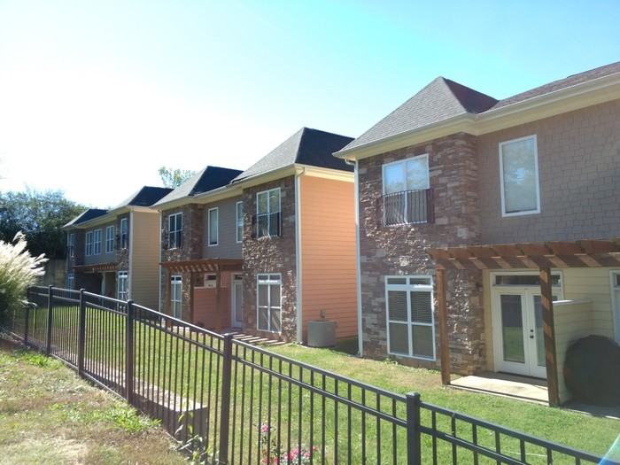 6940 Palms Court - Photo 2 of 18