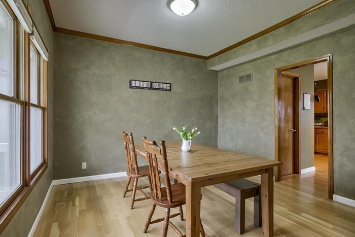 15860 Glenwood - Photo 3 of 22