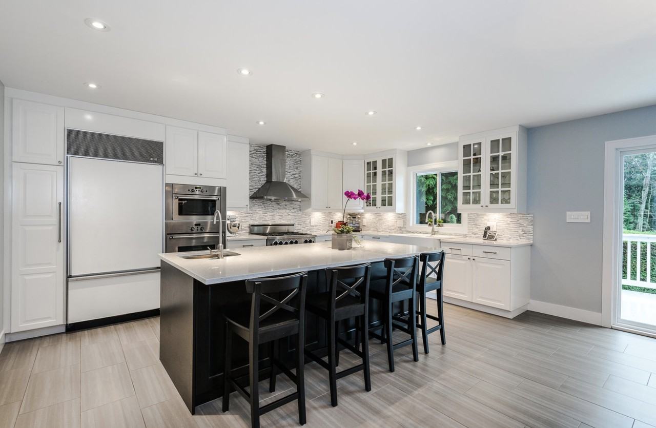 4715 Caulfeild Place - Photo 3 of 27