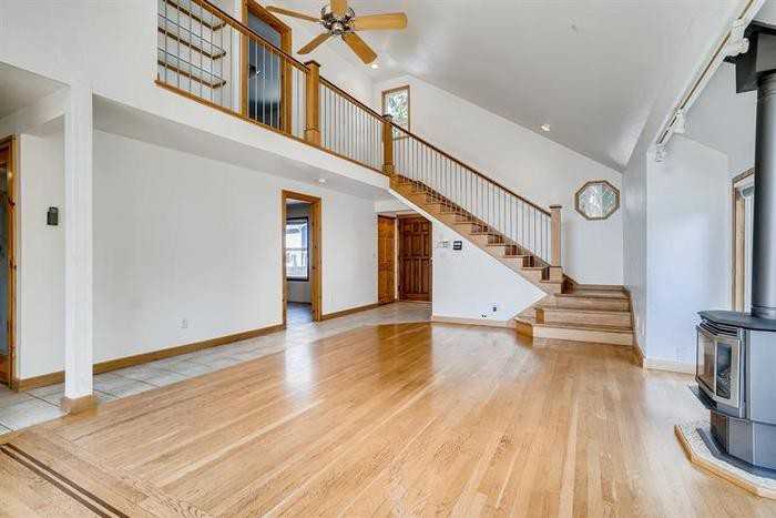 10029 50th Place West - Photo 3 of 17