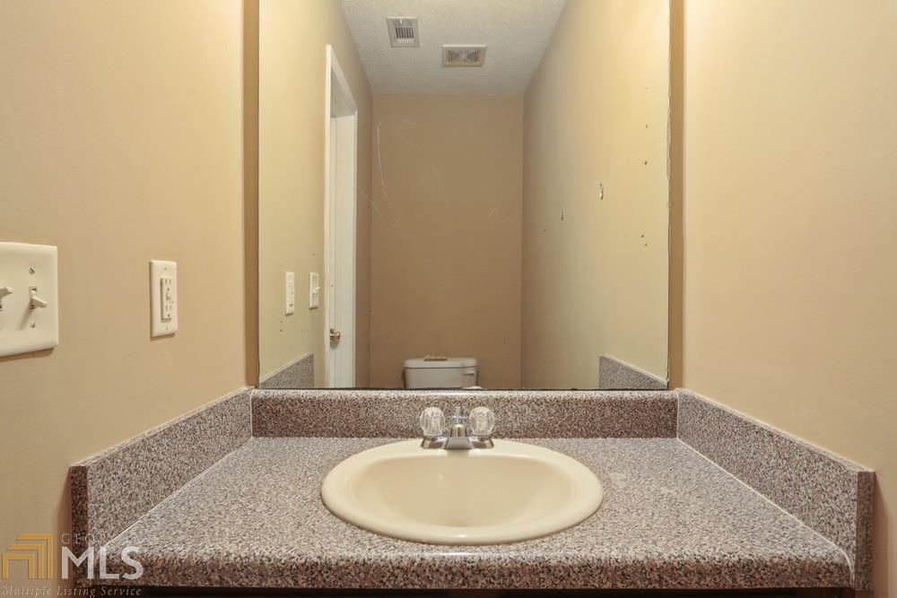 6796 Foxfire Place Pl - Photo 3 of 23