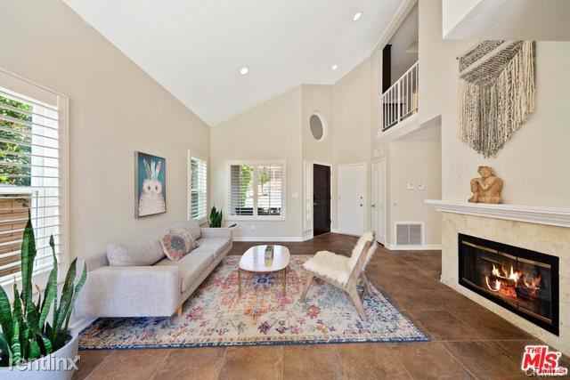 3802 Lost Springs Dr - Photo 2 of 10