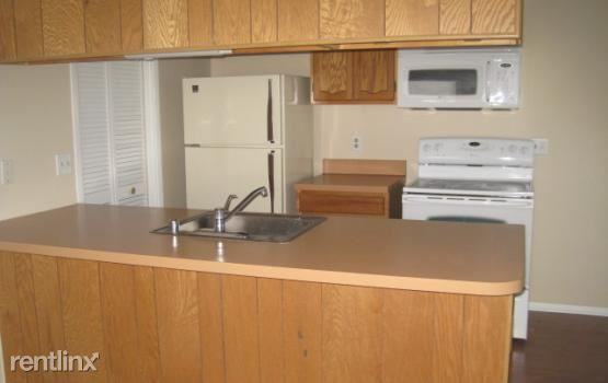 1469 Mariner Dr - Photo 2 of 8