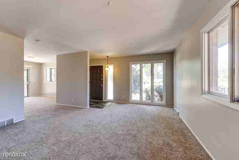 4125 Apache Rd - Photo 2 of 10