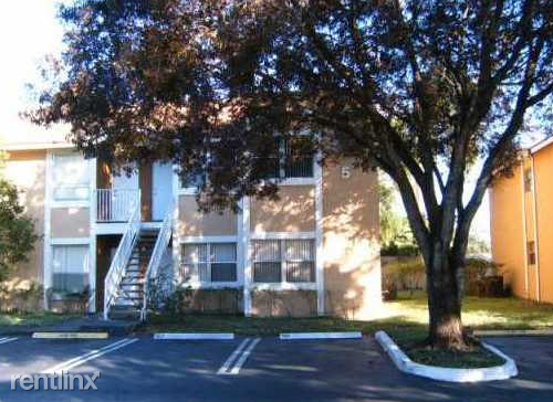 2218 Sw 81st Ave - Photo 2 of 19