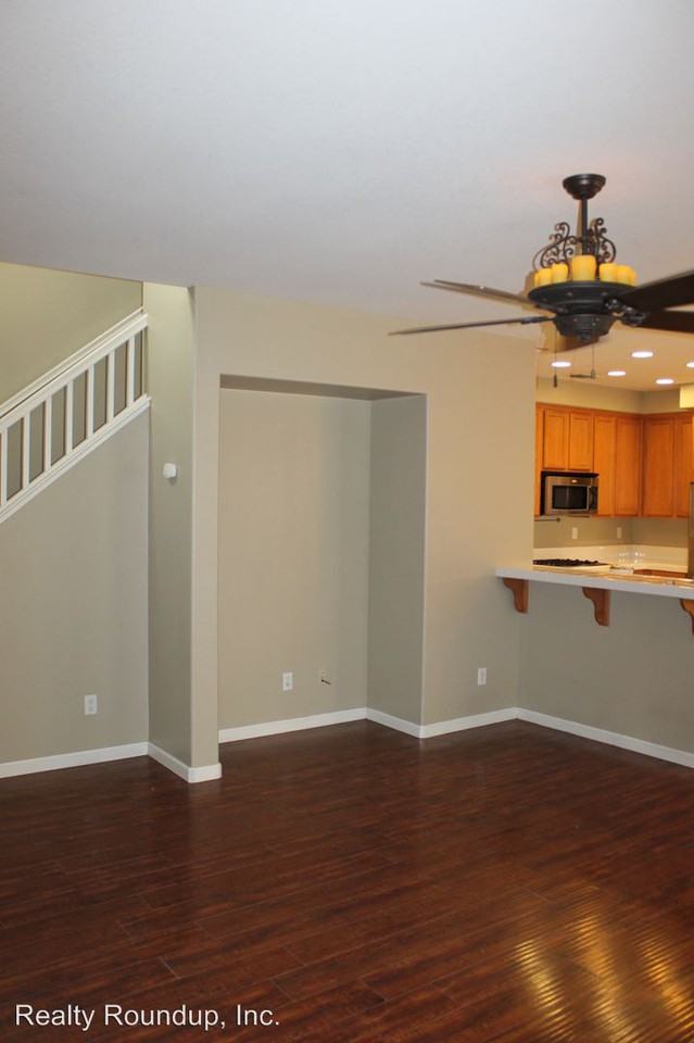 10937 Dutch Tulip Dr - Photo 3 of 14