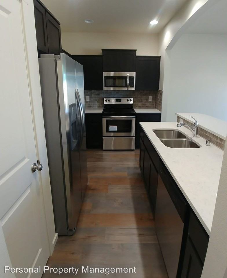 7002 Ne 13th Ave - Photo 3 of 22