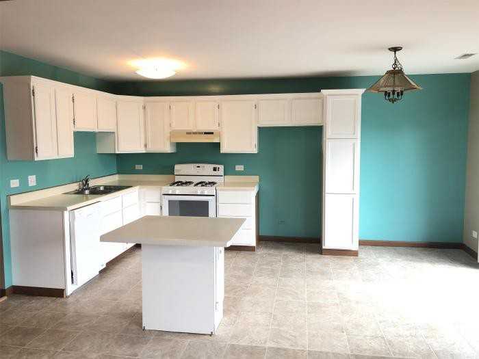 1820 W Highland Ave Unit B - Photo 3 of 8