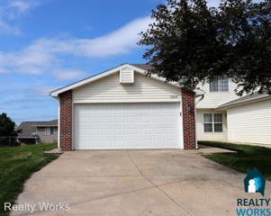 1901 Nw 50th St Lincoln Ne 68528 3 Bedroom House For Rent For