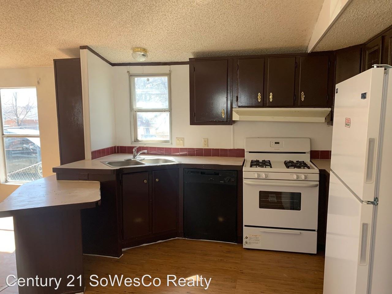 412 S. 1st Street - Photo 3 of 12