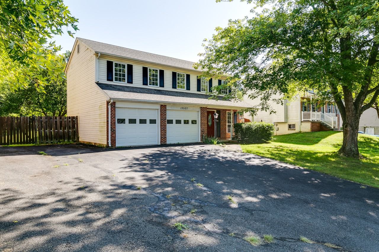 13507 Photo Dr - Photo 2 of 37